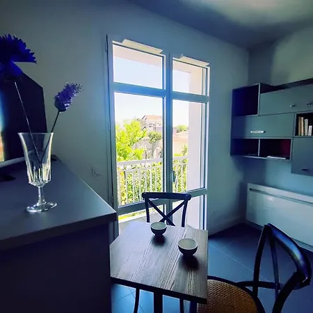 With Balcony 100m Away