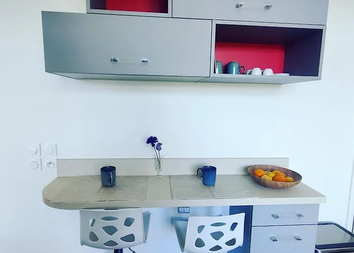 Apartment With Balcony 100m Away *